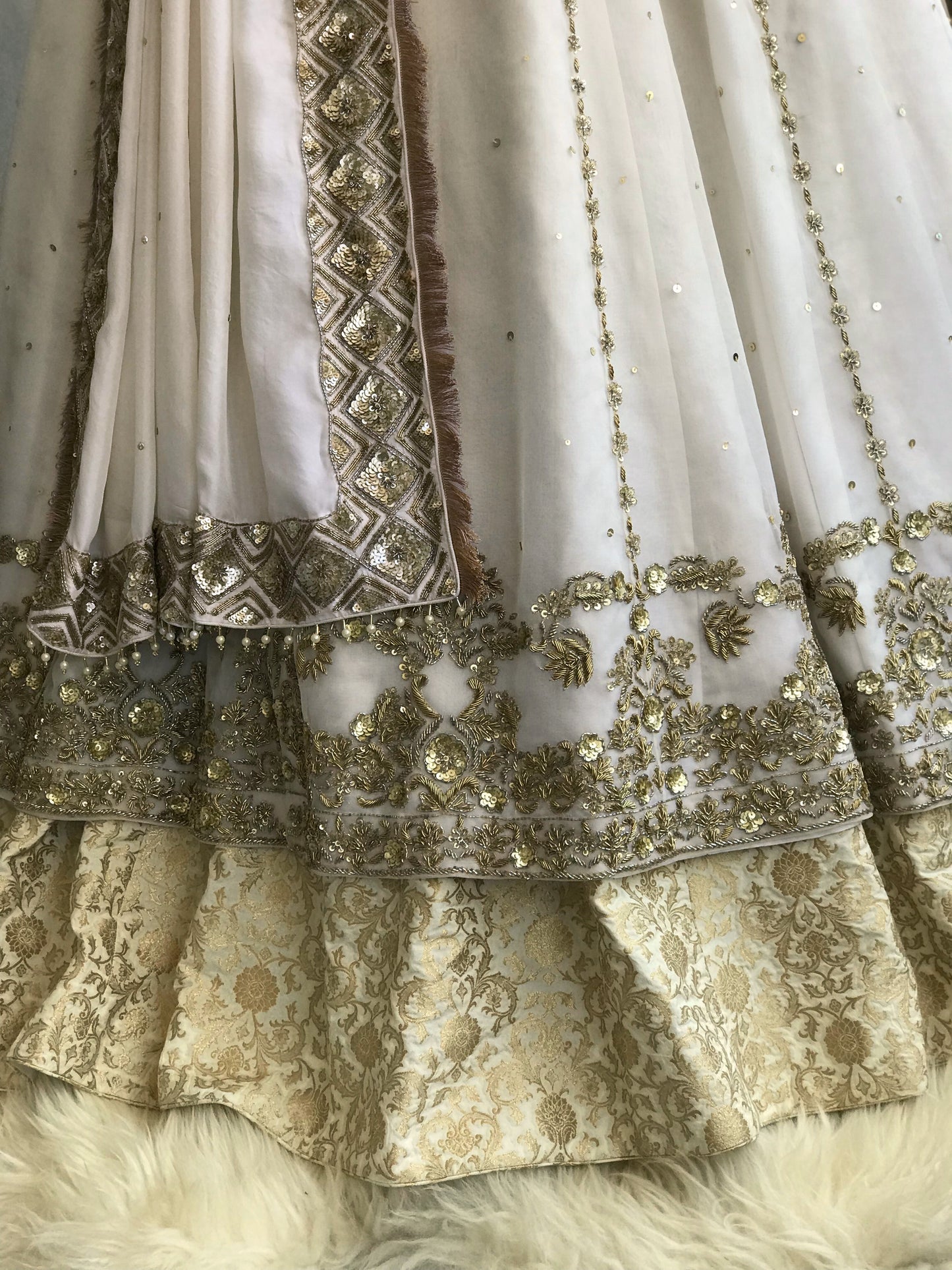 Maneesha : Set of 3